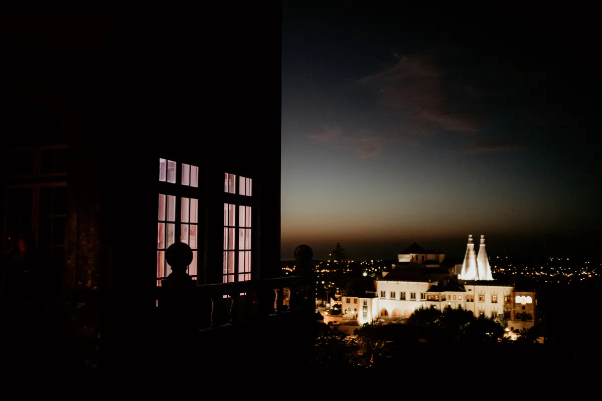 Sintra à noite, vista de uma janela